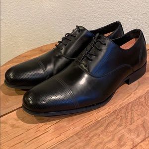 Kenneth Cole Reaction Big Wh-eel-s